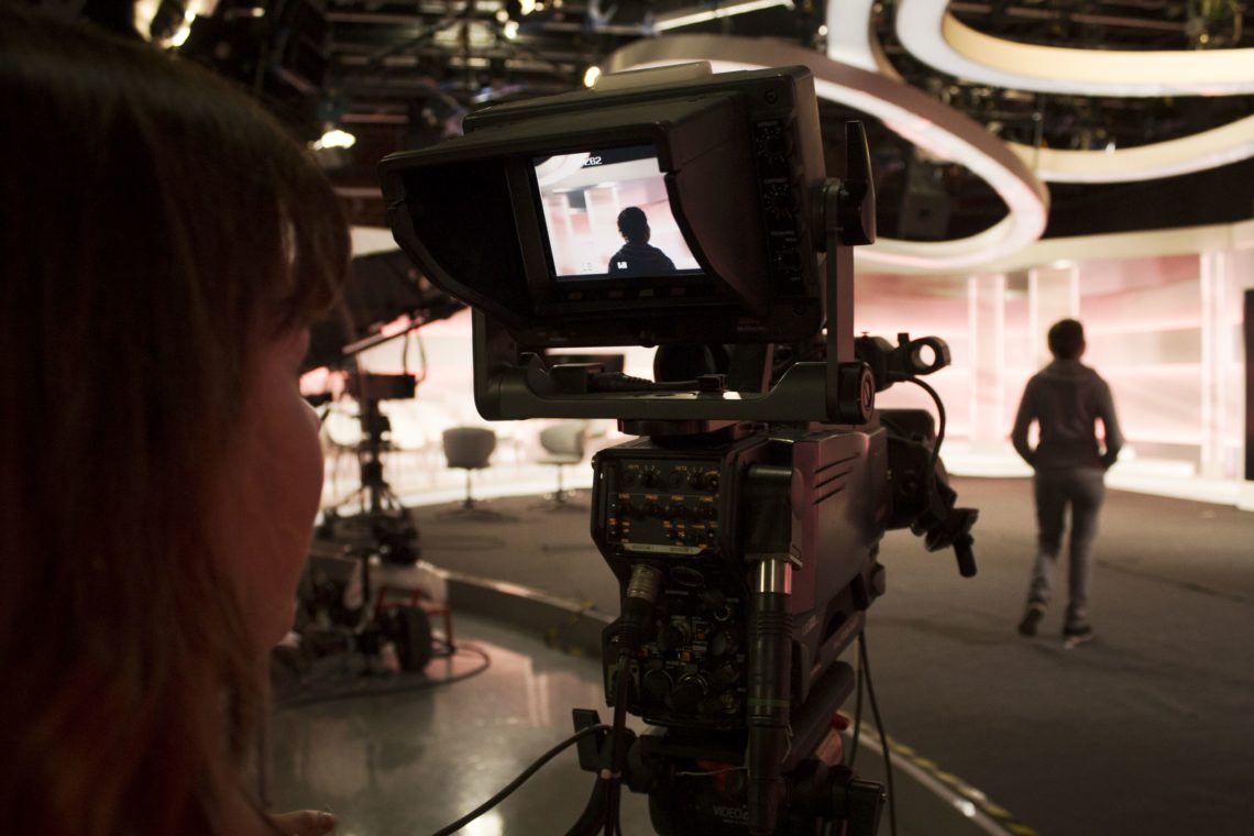 Backstage zajęć z produkcji filmowej w TVN