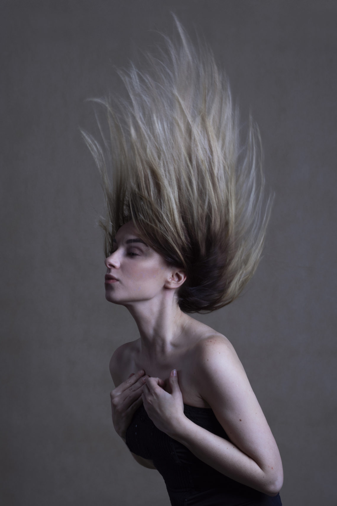 autorką zdjęcia jest Anna Wojdyło. Modelka - Daniela Ziemian