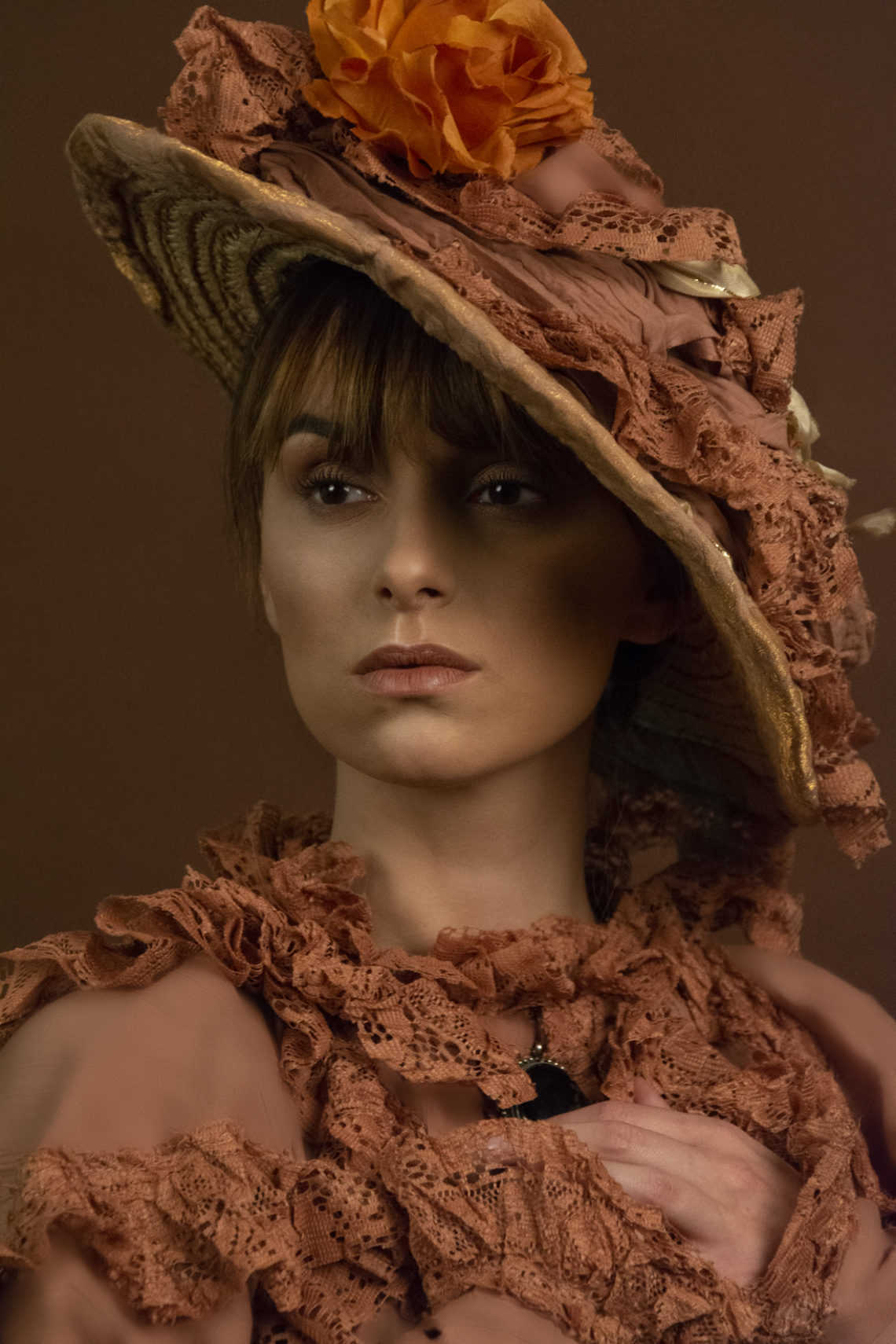 autorką zdjęć jest Aleksandra Głód, pozowała Daniela Ziemian