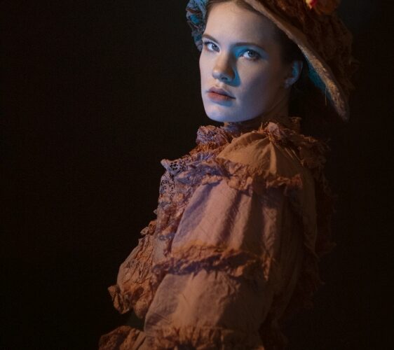 pozowała: Vitalia Vasilenko, MUA: Karina Radzevich, autor zdjęcia: Maciej Nowakowski